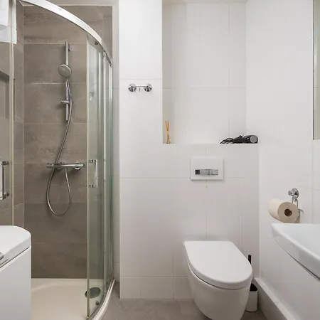 Chmielna Downtown Apartment