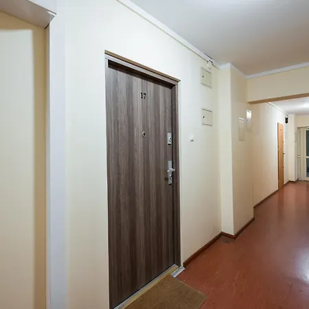 Chmielna Downtown By Bookinghost